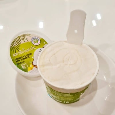 ไอติมกะทิ