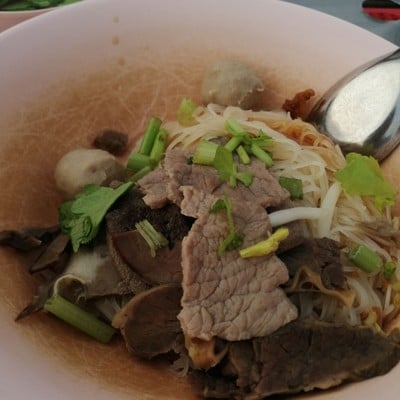 อาหาร หรือ เครื่องดื่ม