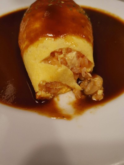 ข้าวห่อไข่ราดซอสเดมิกลาส