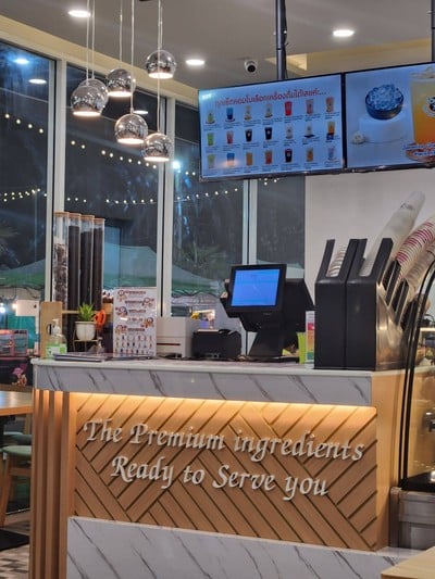 บรรยากาศ นกฮูกเฮาส์คาเฟ่ เอเชียทีค