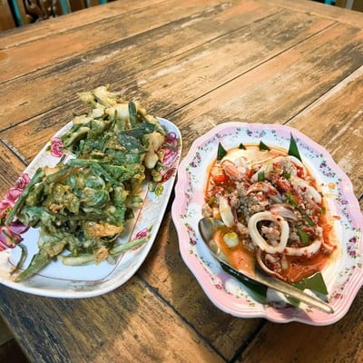 อาหาร หรือ เครื่องดื่ม