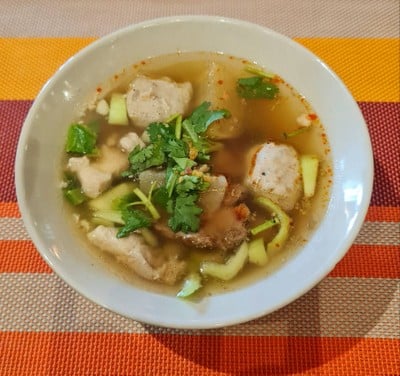 อาหาร หรือ เครื่องดื่ม