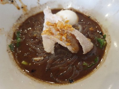 ก๋วยเตี๋ยวเรือหมู (วุ้นเส้น) น้ำตก