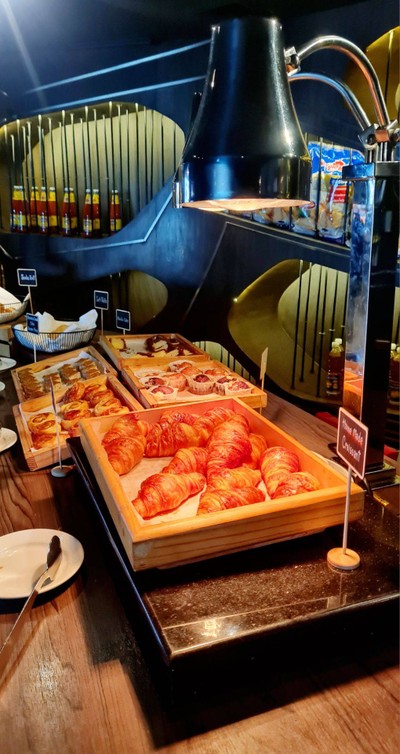 อาหาร หรือ เครื่องดื่ม