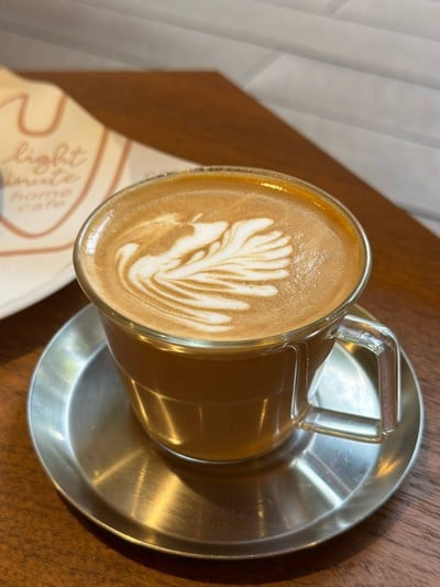 ไลท์ มินิท โฮม คาเฟ่ ไลท์ มินิท โฮม คาเฟ่