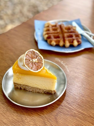 Lemon cheesecake