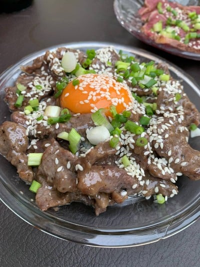 เนื้อเกาหลีไข่ลาวา