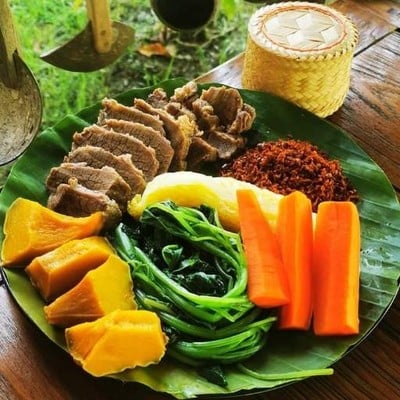 ก๋างโต้ง คาเฟ่อาหารเหนือ -