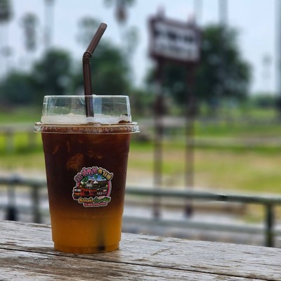 ณ ปทุม คาเฟ่ (รถไฟจิ๋วนั่งชมชิม) ณ ปทุม คาเฟ่