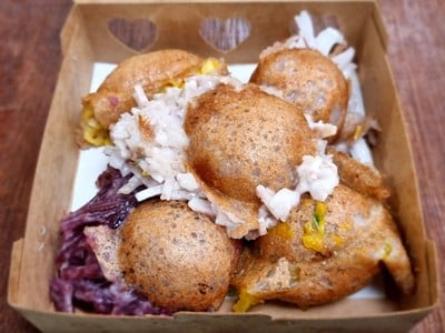 อาหาร หรือ เครื่องดื่ม