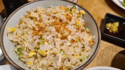 ข้าวผัดกระเทียม