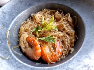 กุ้งอบวุ้นเส้น