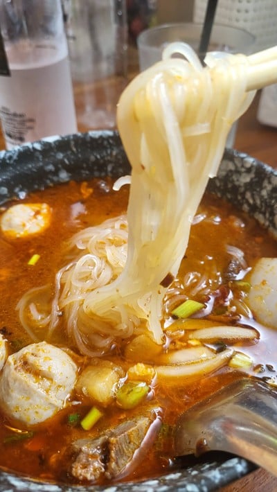 อาหาร หรือ เครื่องดื่ม