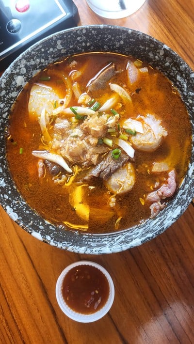 อาหาร หรือ เครื่องดื่ม