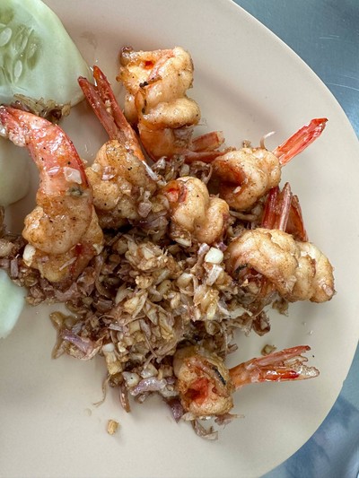 กุ้งกะเทียม