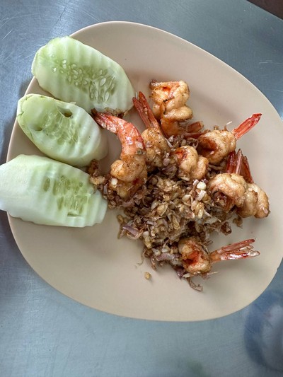 กุ้งกะเทียม