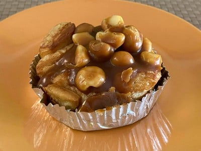 Caramel Macadamia Monkey Bread