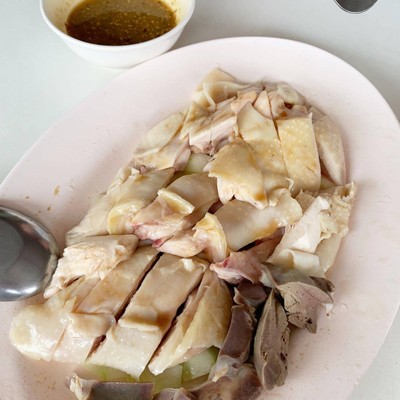 ไก่สับจานกลาง