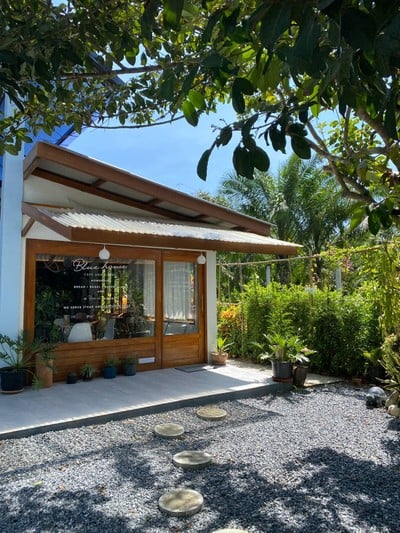 Blue house Cafe and Bistro