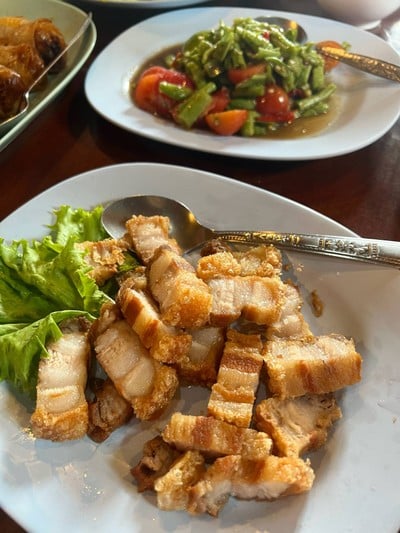 สวนอาหารมัจฉาผาสุข