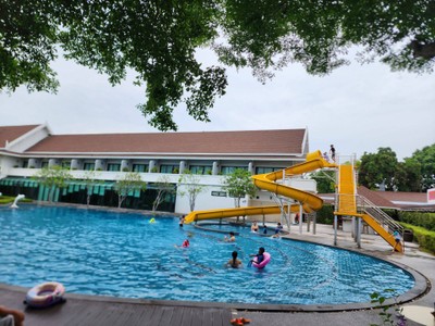 สระว่ายน้ำ/ชายหาด