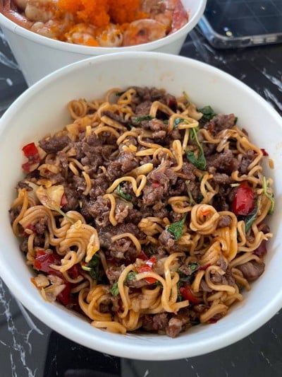 อาหาร หรือ เครื่องดื่ม