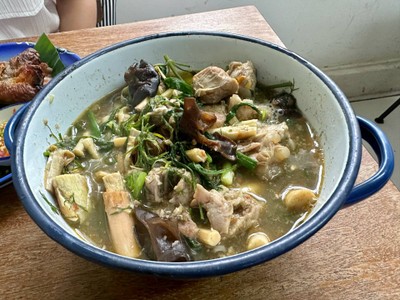 แกงอ่อมหมู