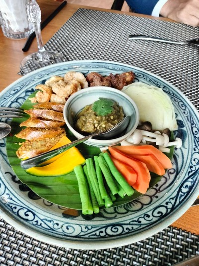 อาหาร หรือ เครื่องดื่ม