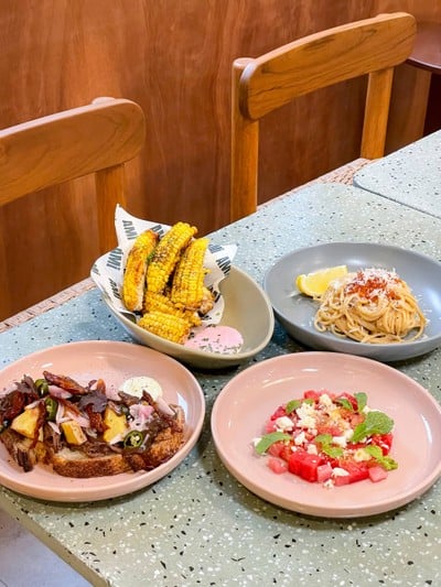 AMI Brunch & Bubbles