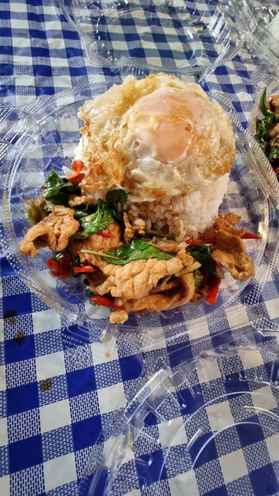 กระเพราหมูชิ้น