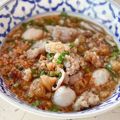 ก๋วยเตี๋ยวสุโขทัยต้มยำ