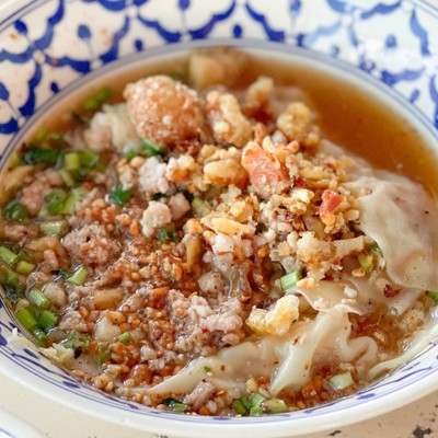 ก๋วยเตี๋ยวสุโขทัยต้มยำ