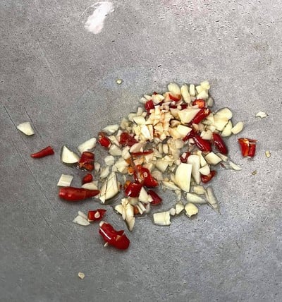 วิธีทำ ผัดผักบุ้งหมูสับ 