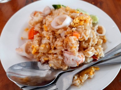 ข้าวผัดทะเล