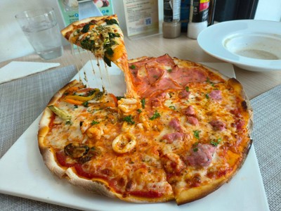 Pizza Four Season