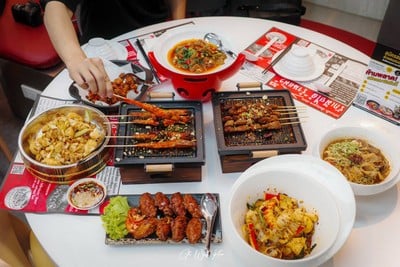 อาหาร หรือ เครื่องดื่ม