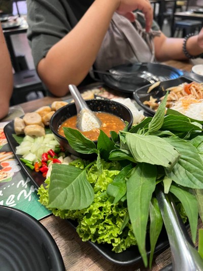 แหนมเนือง