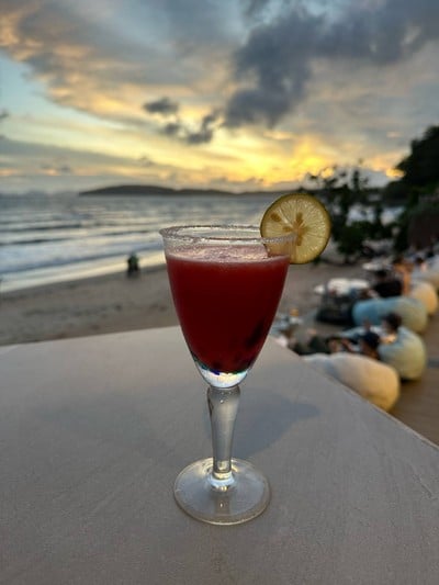 REEVE BEACH CLUB & RESTAURANT -