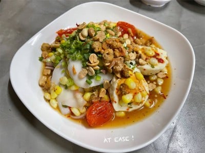 ยำมะพร้าวอ่อน+ข้าวโพด+ไข่เค็ม