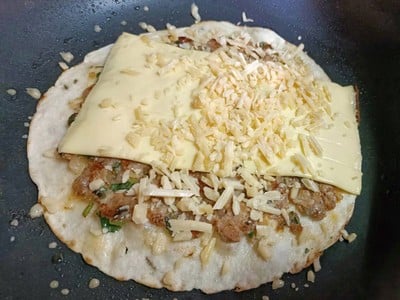 วิธีทำ quesadilla and salsa วิธีทำ quesadilla and salsa