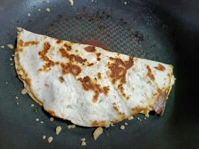 วิธีทำ quesadilla and salsa วิธีทำ quesadilla and salsa