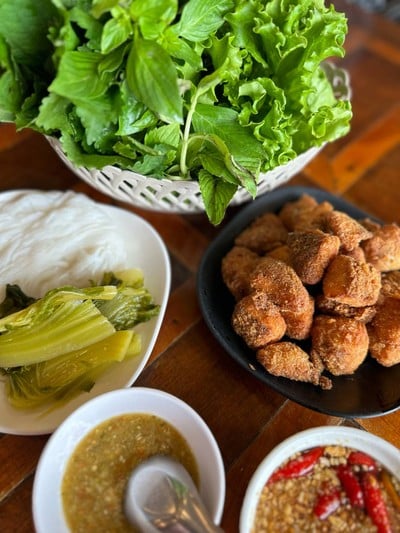 เมี่ยงปลาทอด