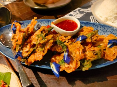 อาหาร หรือ เครื่องดื่ม