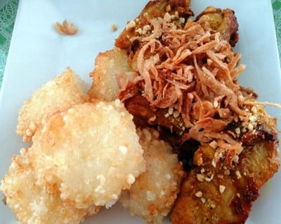 ไก่ย่างข้าวเหนียวทอด