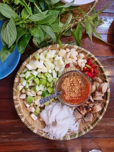 แหนมเนืองเล็ก