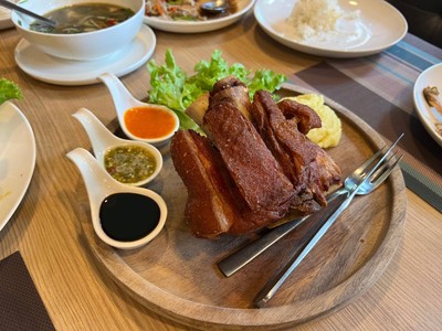 ขาหมูเยอรมัน