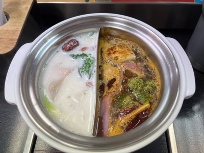 ซุปหม่าล่าเผ็ดลิ้นชา & ซุปกระดูกหมู
