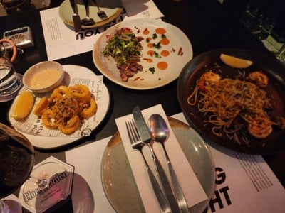 เมนูของร้าน Nowhere เอกมัย