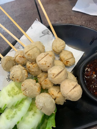 ลูกชิ้นเอ็นหมู