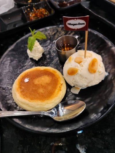 Macadamia Souffle Pancake